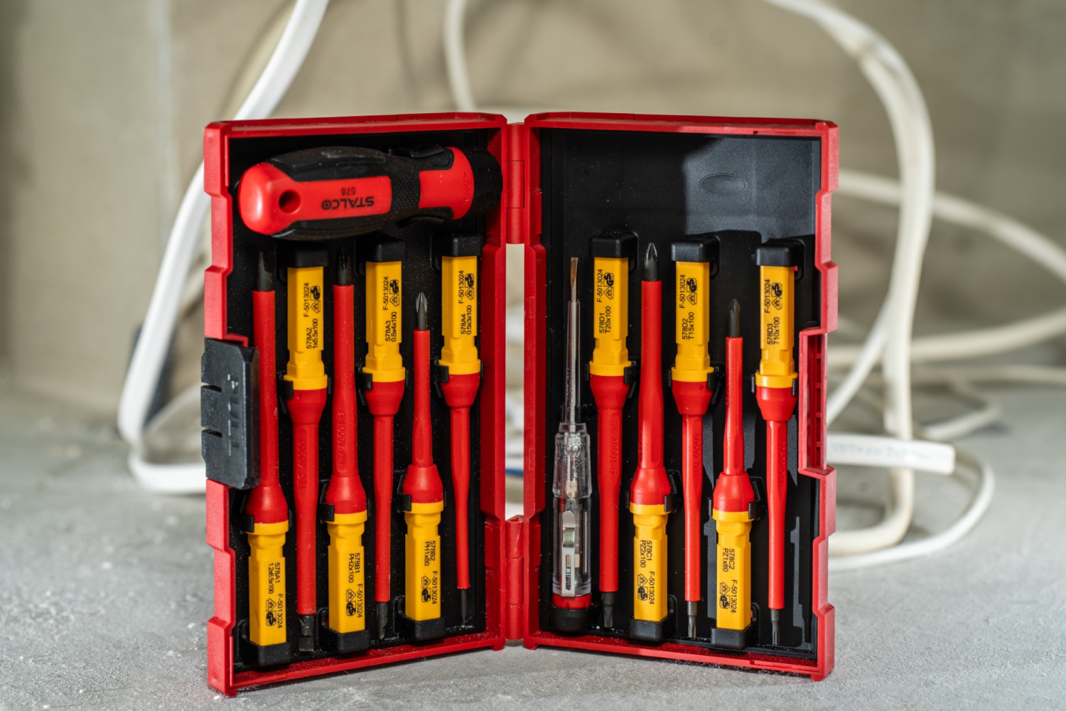 WKRĘTAKI ELEKTROTECHNICZNE Stalvo S-12288